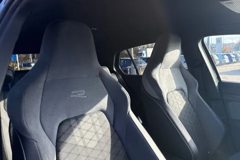 DA03JON Volkswagen Golf 1.5 TSI R-Line 5dr Thumbnail #25