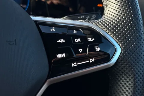 DA03JON Volkswagen Golf 1.5 TSI R-Line 5dr Thumbnail #34