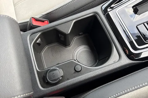 KP25HFW Volkswagen Golf 1.5 TSI 204 Style eHybrid 5dr DSG Thumbnail #43