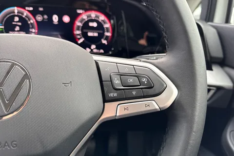 KP25HFW Volkswagen Golf 1.5 TSI 204 Style eHybrid 5dr DSG Thumbnail #48