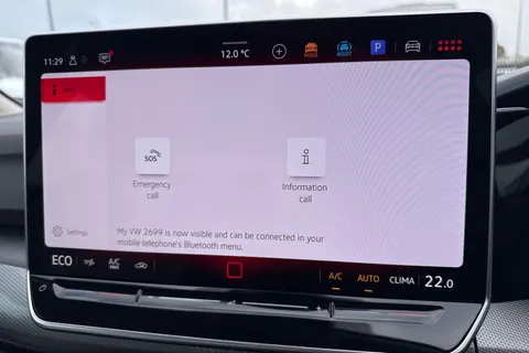 KP25HFW Volkswagen Golf 1.5 TSI 204 Style eHybrid 5dr DSG Thumbnail #53