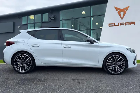 DG25XTZ CUPRA Leon 2.0 TSI VZ2 DSG Euro 6 (s/s) 5dr Thumbnail #4