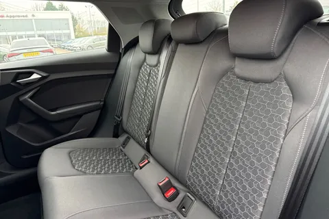 DV25HNU Audi A1 Sport 30 TFSI  116 PS 6-speed Thumbnail #15