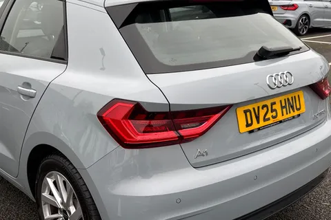 DV25HNU Audi A1 Sport 30 TFSI  116 PS 6-speed Thumbnail #17