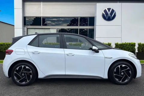 3 of 47 for Volkswagen ID.3 107KW Life Pro 58kWh 5dr Auto | Heated Seats | App Connect