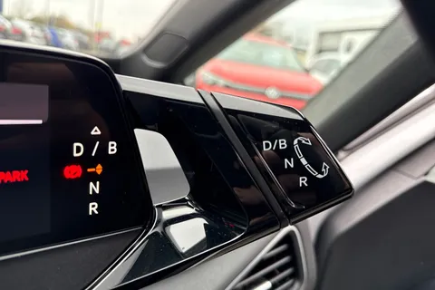 23 of 47 for Volkswagen ID.3 107KW Life Pro 58kWh 5dr Auto | Heated Seats | App Connect