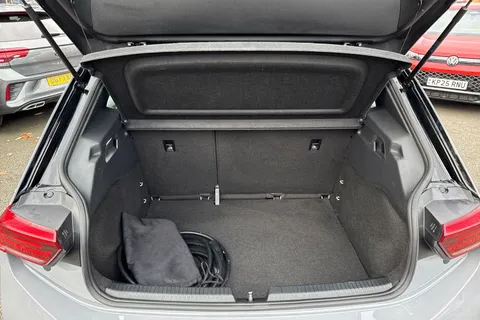 7 of 45 for Volkswagen ID.3 150kW Life Pro Performance 58kWh 5dr Auto | Heated Seats | App Connect