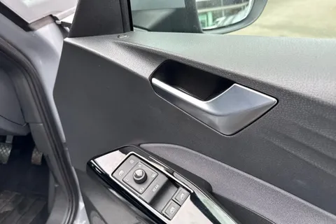 21 of 45 for Volkswagen ID.3 150kW Life Pro Performance 58kWh 5dr Auto | Heated Seats | App Connect
