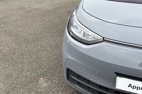 39 of 45 for Volkswagen ID.3 150kW Life Pro Performance 58kWh 5dr Auto | Heated Seats | App Connect