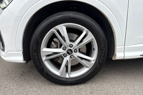 PJ71RXB Audi Q3 1.4 TFSIe 45 S line S Tronic Euro 6 (s/s) 5dr 13kWh Thumbnail #13