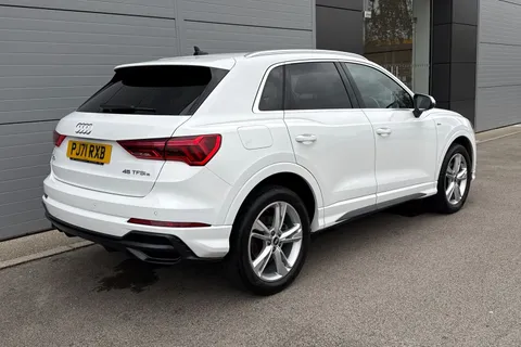 PJ71RXB Audi Q3 1.4 TFSIe 45 S line S Tronic Euro 6 (s/s) 5dr 13kWh Thumbnail #26