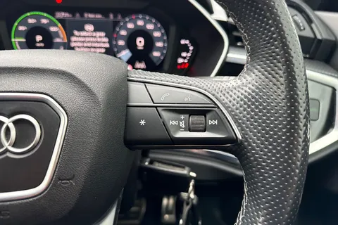 PJ71RXB Audi Q3 1.4 TFSIe 45 S line S Tronic Euro 6 (s/s) 5dr 13kWh Thumbnail #58