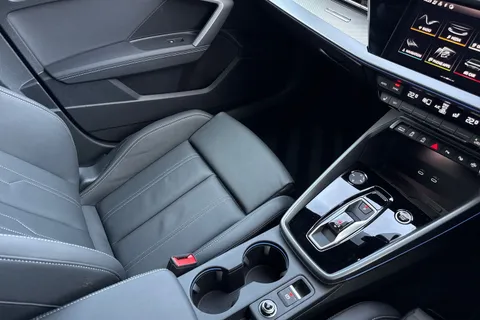 KO74HGJ Audi A3 S line 35 TFSI  150 PS S tronic Thumbnail #62