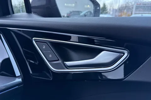  Audi Q4 e-tron 45 S line Sportback Auto 5dr 82kWh Thumbnail #42