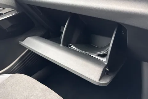 43 of 60 for Volkswagen ID.4 210kW Match Pro 77kWh 5dr Auto ⭐Rear camera, Park assist⭐