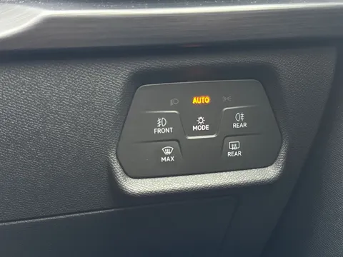 38 of 48 for CUPRA Leon 2.0 TSI VZ1 5dr DSG **PAN ROOF**