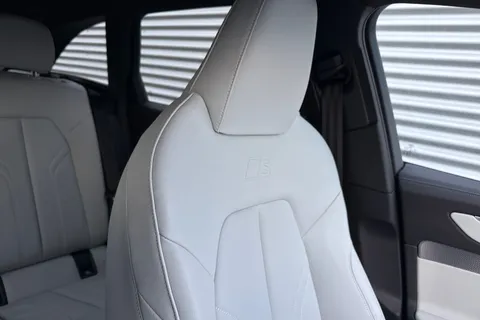  Audi A6 Avant 2.0 TFSI S line S Tronic Euro 6 (s/s) 5dr Thumbnail #49