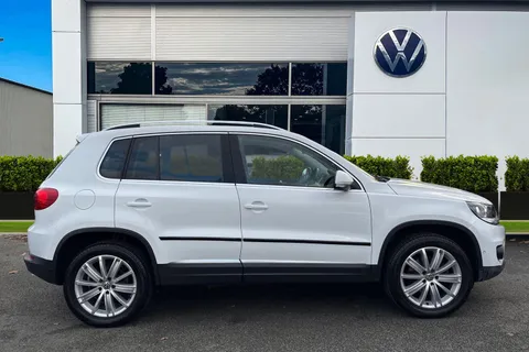 3 of 42 for Volkswagen Tiguan 2.0 TDi BlueMotion Tech Match Edition 150 DSG | Heated Seats | Luggage Pack