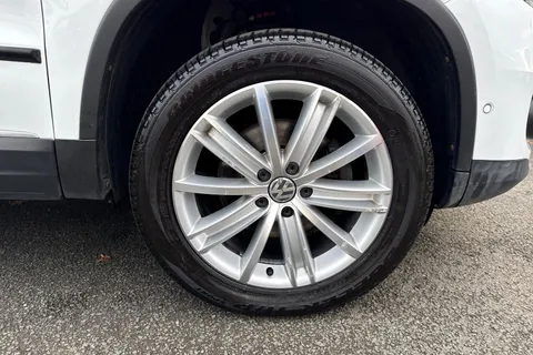 7 of 42 for Volkswagen Tiguan 2.0 TDi BlueMotion Tech Match Edition 150 DSG | Heated Seats | Luggage Pack