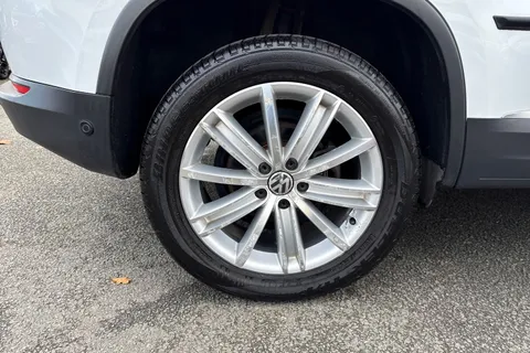 22 of 42 for Volkswagen Tiguan 2.0 TDi BlueMotion Tech Match Edition 150 DSG | Heated Seats | Luggage Pack