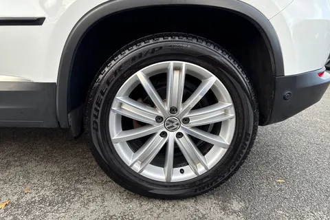 23 of 42 for Volkswagen Tiguan 2.0 TDi BlueMotion Tech Match Edition 150 DSG | Heated Seats | Luggage Pack