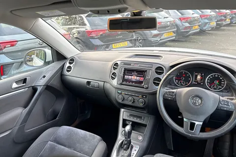 33 of 42 for Volkswagen Tiguan 2.0 TDi BlueMotion Tech Match Edition 150 DSG | Heated Seats | Luggage Pack