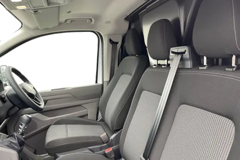 BG75KWP Volkswagen Transporter 2.0 TDI 110 Commerce Van Thumbnail #11