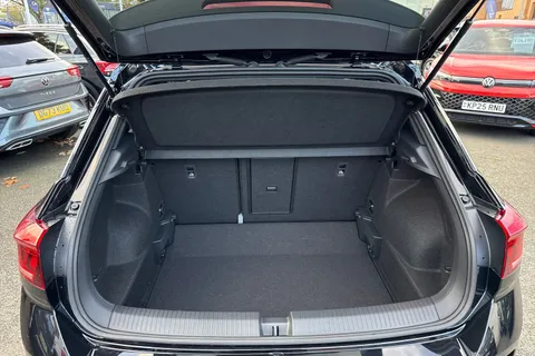 DE25KFT Volkswagen T-Roc 1.5 TSI R-Line 5dr DSG | Heated Seats | ACC Thumbnail #8