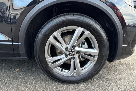 DE25KFT Volkswagen T-Roc 1.5 TSI R-Line 5dr DSG | Heated Seats | ACC Thumbnail #11