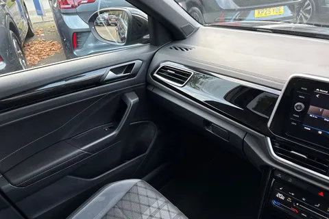 DE25KFT Volkswagen T-Roc 1.5 TSI R-Line 5dr DSG | Heated Seats | ACC Thumbnail #21