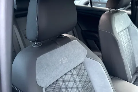 DE25KFT Volkswagen T-Roc 1.5 TSI R-Line 5dr DSG | Heated Seats | ACC Thumbnail #36