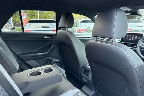 DE25KFT Volkswagen T-Roc 1.5 TSI R-Line 5dr DSG | Heated Seats | ACC Thumbnail #37