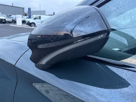 CUPRA Leon 1.5 eTSI Shadow Edition DSG Euro 6 (s/s) 5dr Thumbnail #26