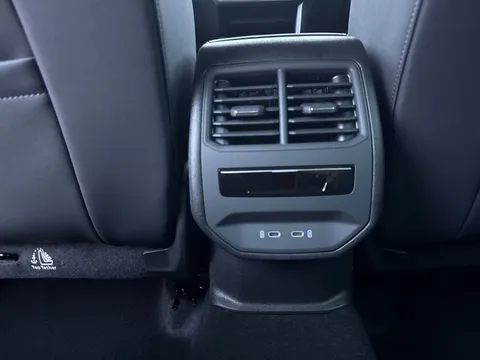 CUPRA Leon 1.5 eTSI Shadow Edition DSG Euro 6 (s/s) 5dr Thumbnail #31