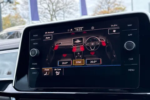 KT74OVM Volkswagen T-Roc 2.0 TDI 150 EVO R-Line 5dr DSG | Rear Camera | Heated Seats Thumbnail #23