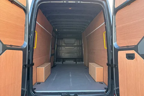 MF25HWW Volkswagen Crafter 2.0 TDI 140PS Commerce Plus High Roof Van Thumbnail #10