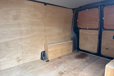 MA23BPX Volkswagen Transporter 2.0 TDI 110 Highline Van Thumbnail #15