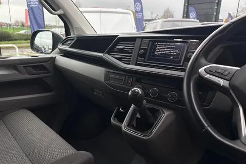 MA23BPX Volkswagen Transporter 2.0 TDI 110 Highline Van Thumbnail #16