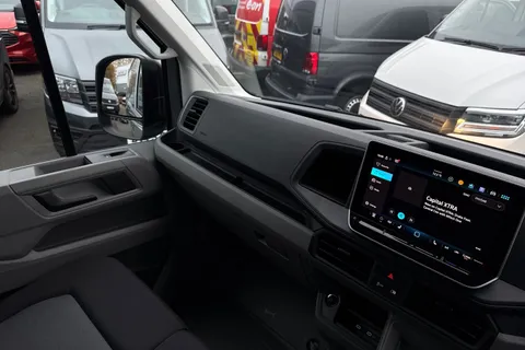 BK75LCC Volkswagen Crafter 2.0 TDI 163PS HDE Commerce Plus Low Roof Van Auto Thumbnail #20