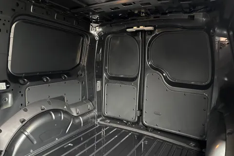 DF75HRL Volkswagen Caddy Maxi C20 Cargo Commerce Pro Maxi 102 PS 2.0 TDI 6sp  Manual Thumbnail #19