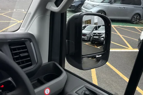 BN75SMV Volkswagen Crafter 2.0 TDI 163PS HDE Commerce Plus Low Roof Van Auto Thumbnail #21