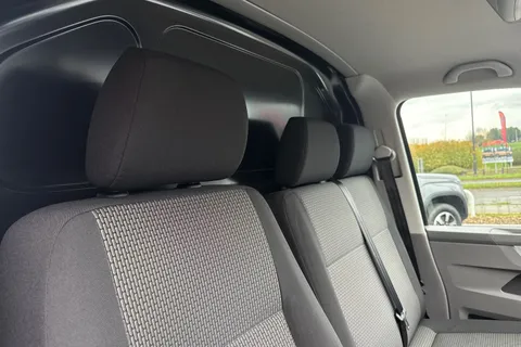 MA23BPX Volkswagen Transporter 2.0 TDI 110 Highline Van Thumbnail #22