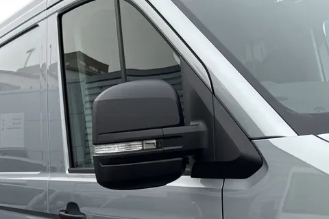 BK75LCC Volkswagen Crafter 2.0 TDI 163PS HDE Commerce Plus Low Roof Van Auto Thumbnail #27