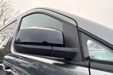 DF75HRL Volkswagen Caddy Maxi C20 Cargo Commerce Pro Maxi 102 PS 2.0 TDI 6sp  Manual Thumbnail #26