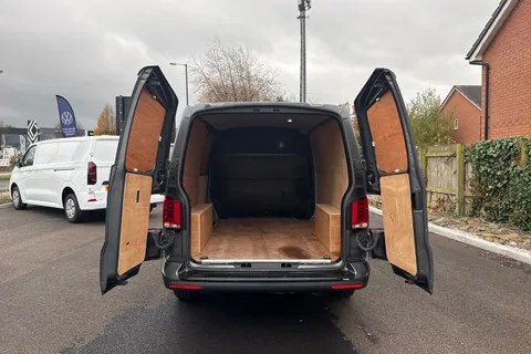 MA23BPX Volkswagen Transporter 2.0 TDI 110 Highline Van Thumbnail #33