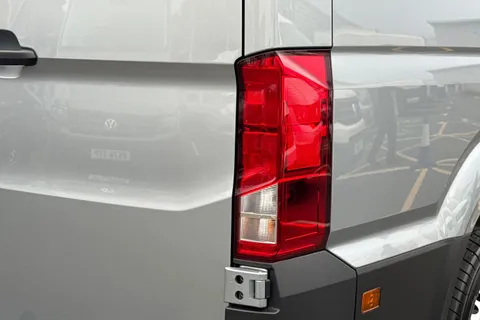 BK75LCC Volkswagen Crafter 2.0 TDI 163PS HDE Commerce Plus Low Roof Van Auto Thumbnail #36