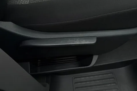 MA23BPX Volkswagen Transporter 2.0 TDI 110 Highline Van Thumbnail #35