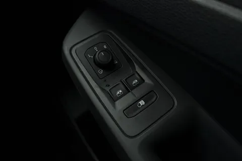 DF75HRL Volkswagen Caddy Maxi C20 Cargo Commerce Pro Maxi 102 PS 2.0 TDI 6sp  Manual Thumbnail #37