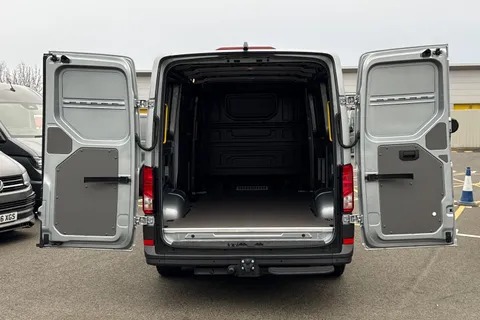 BK75LCC Volkswagen Crafter 2.0 TDI 163PS HDE Commerce Plus Low Roof Van Auto Thumbnail #40