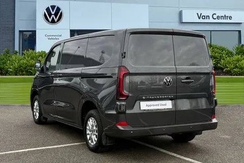 DE25PZP Volkswagen Transporter 100kW 65kWh Commerce Pro Van Auto Thumbnail #3